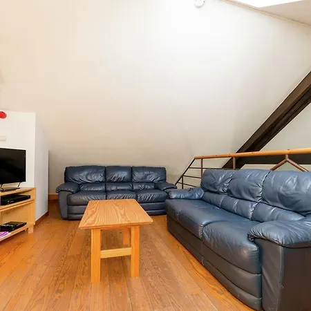 Holiday home Luxurious Cottage With Jacuzzi In Burnontige *