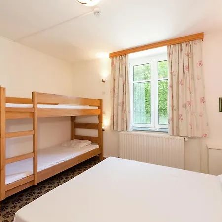 Luxurious Cottage With Jacuzzi In Burnontige