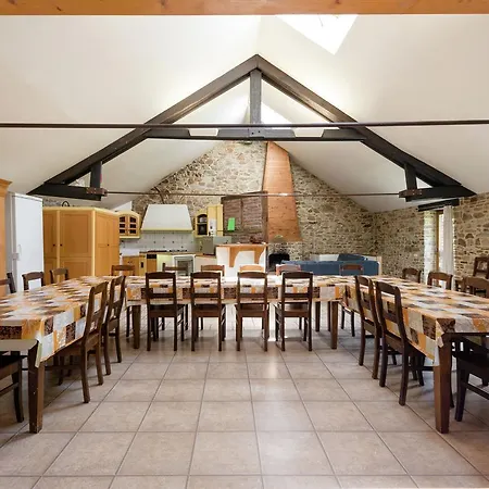 Luxurious Cottage With Jacuzzi In Burnontige Holiday home