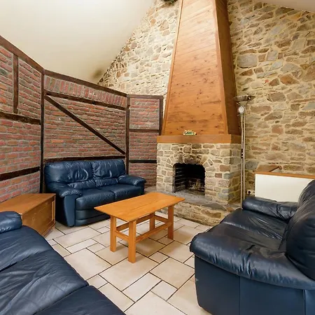 Luxurious Cottage With Jacuzzi In Burnontige